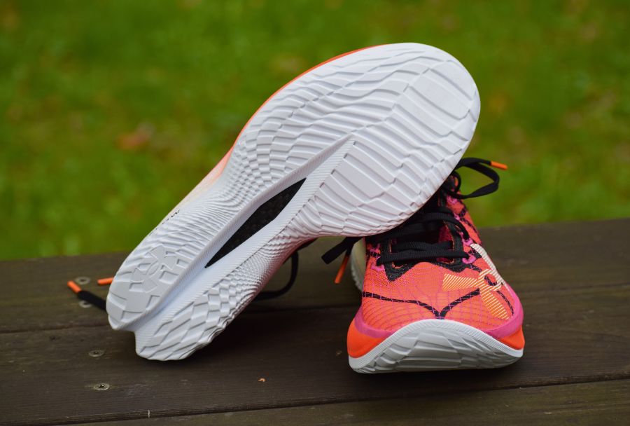 avis-unning-under-armour